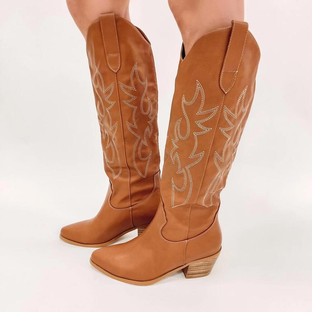Billini Urson boots in brown